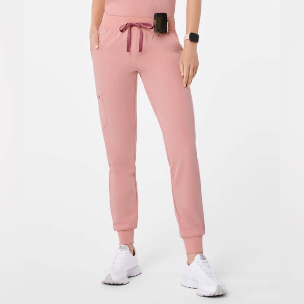 Figs Pink Sand Medium/Tall Zamora Scrub Pants